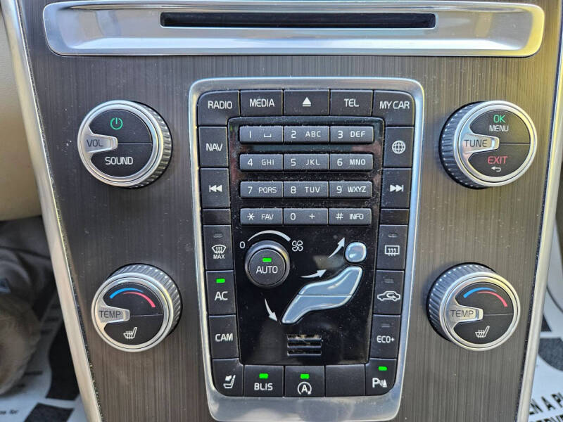 2016 Volvo XC60 T5 Drive-E Premier