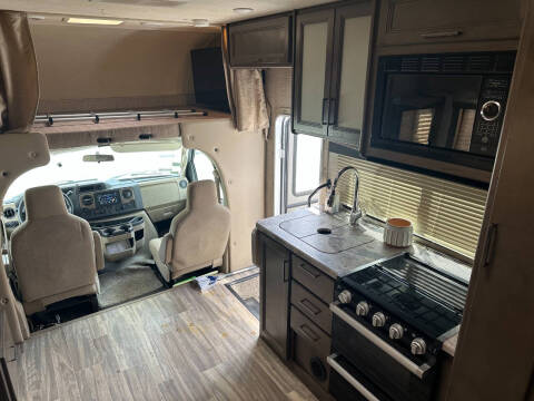 2021 Thor Motor Coach Four Winds