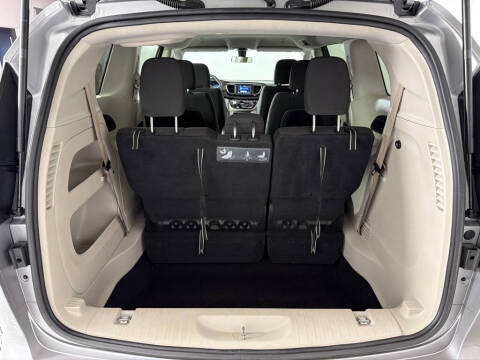 2018 Chrysler Pacifica LX