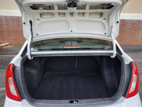 2011 Hyundai Accent GLS