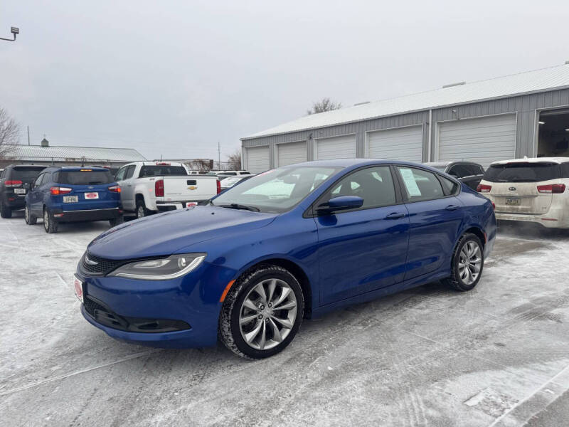 2016 Chrysler 200 S