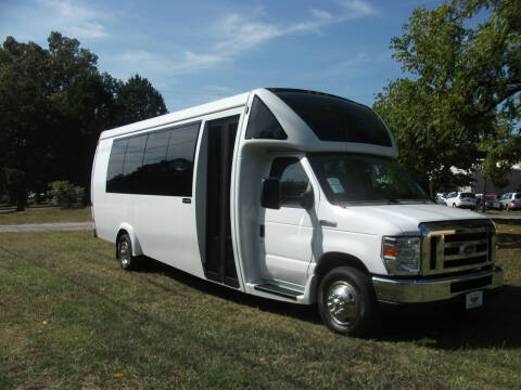 2019 Embassy Ford E450 Executive E275 for sale at Classic Bus Sales LLC in Lake City GA