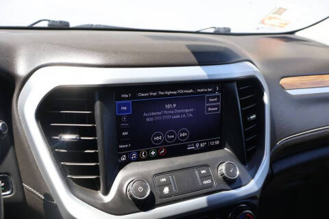 2022 GMC Acadia SLE
