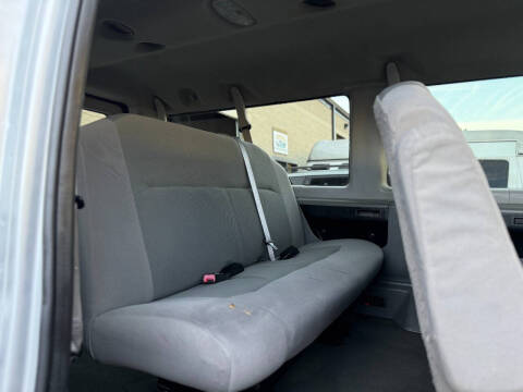 2011 Ford E-Series E-350 SD XLT
