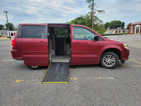 2015 Dodge Grand Caravan for sale at BT Mobility LLC in Wrightstown NJ