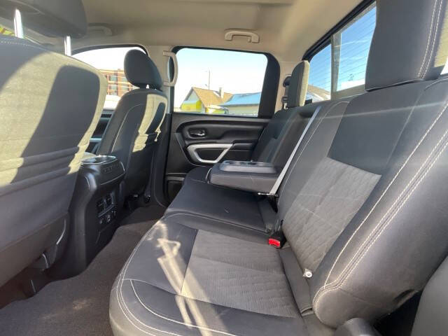 2019 Nissan Titan SV