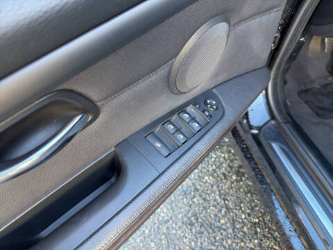 2011 BMW 3 Series 328i