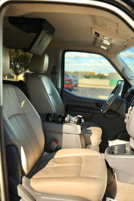 2020 Nissan NV 3500 HD SL