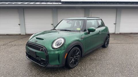 2022 MINI Hardtop 2 Door for sale at 1 North Preowned in Danvers MA
