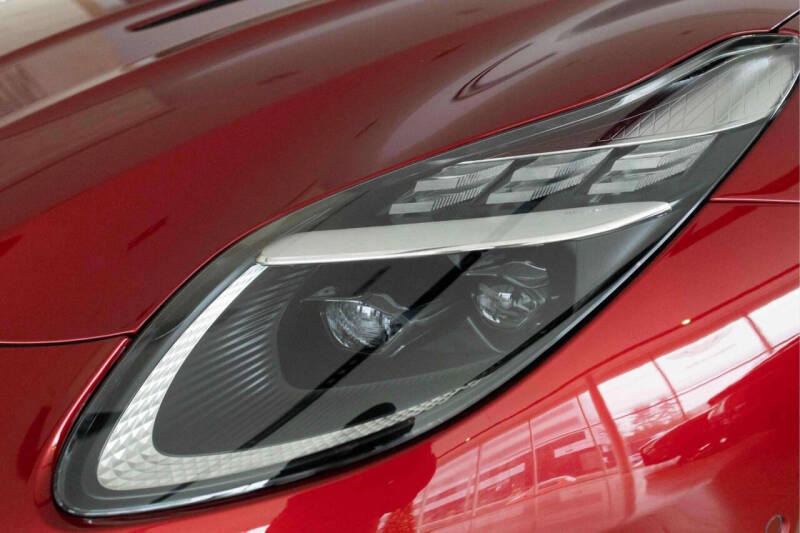 2025 Aston Martin DB12 Volante