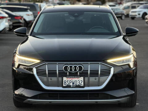 2019 Audi e-tron quattro Premium Plus