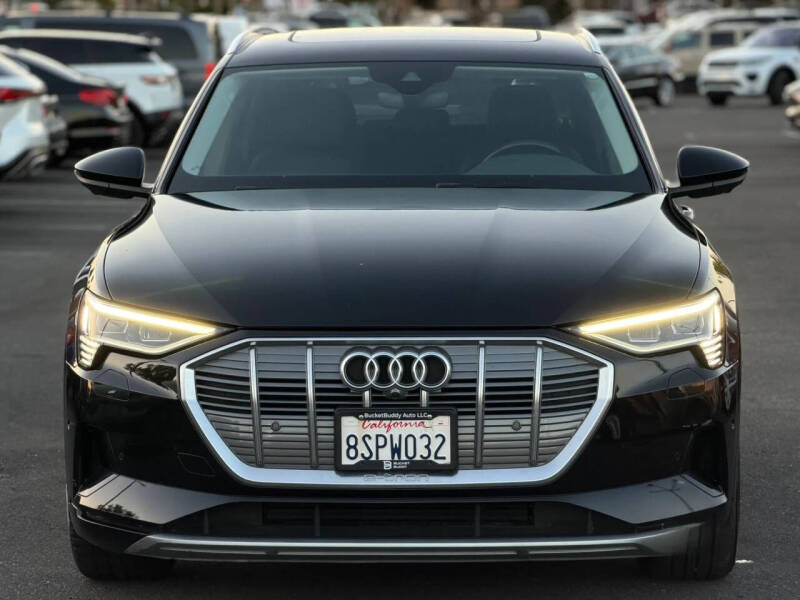 2019 Audi e-tron quattro Premium Plus