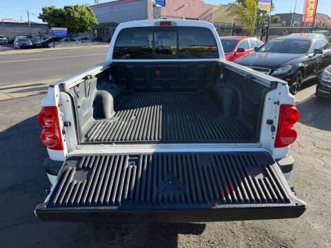 2008 Dodge Dakota SLT
