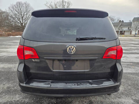 2011 Volkswagen Routan SEL