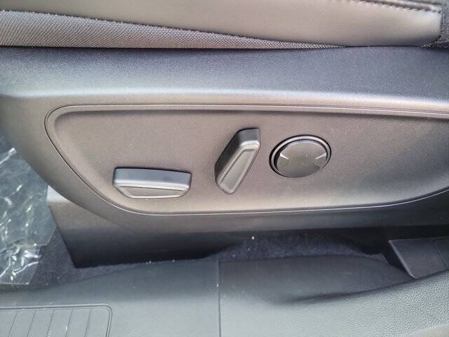 2026 Ford Escape Hybrid ST-Line Select