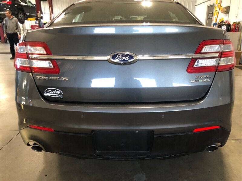 2015 Ford Taurus SEL