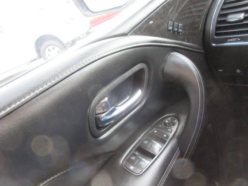 2024 Infiniti QX80 Luxe