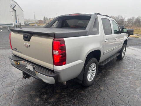 2011 Chevrolet Avalanche LS