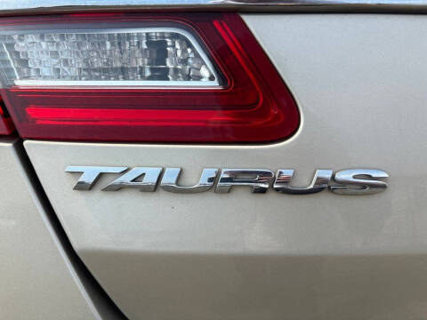 2018 Ford Taurus Limited
