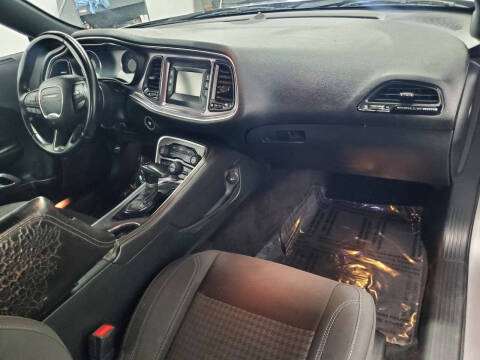 2017 Dodge Challenger SXT