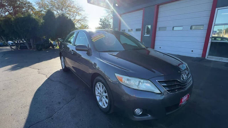 2011 Toyota Camry null photo 18