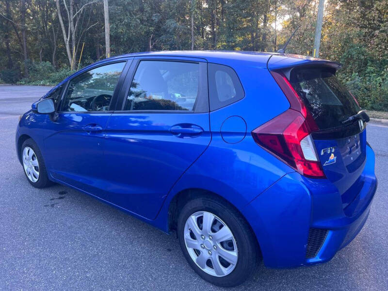 2015 Honda Fit LX photo 2