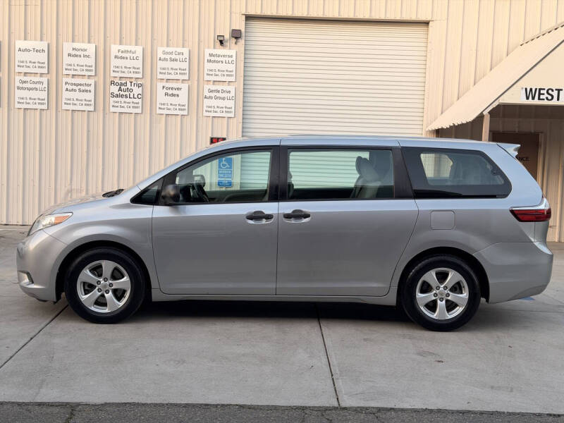 2015 Toyota Sienna L 7-Passenger