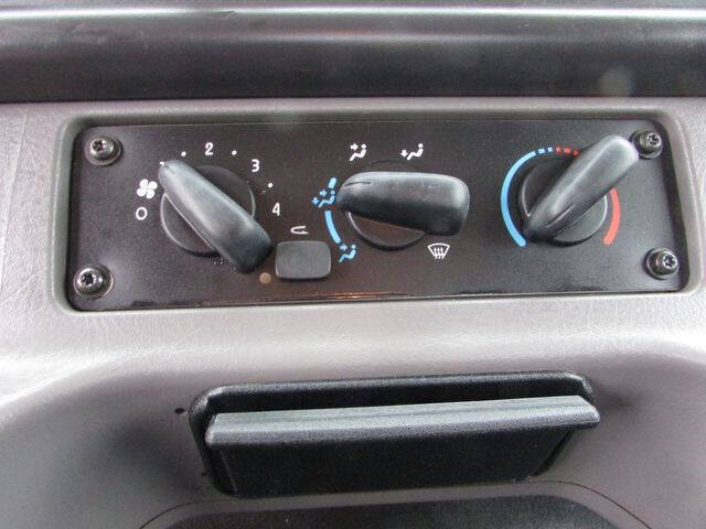2017 Freightliner M2 106