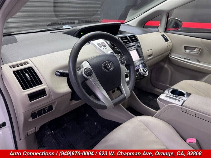 2013 Toyota Prius v Three