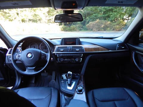 2018 BMW 3 Series 320i