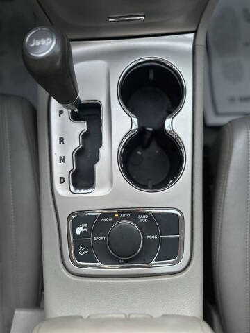 2011 Jeep Grand Cherokee Laredo X