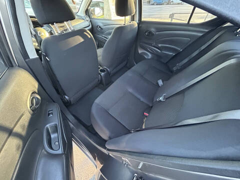 2012 Nissan Versa 1.6 S