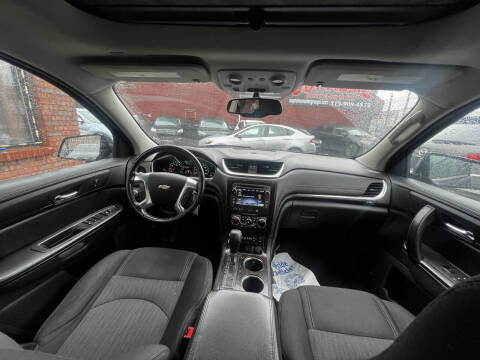 2017 Chevrolet Traverse LT