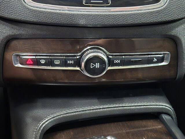 2019 Volvo XC90 T5 Momentum