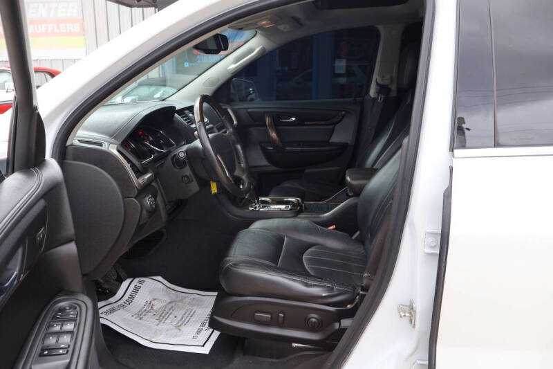 2016 GMC Acadia Denali