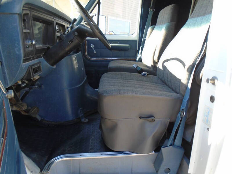 1985 Ford E-350 Super