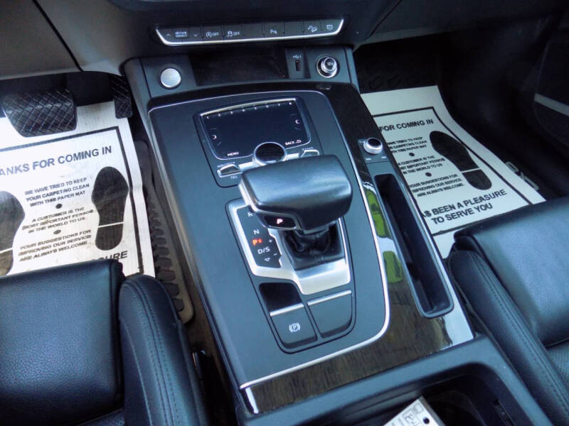 2018 Audi Q5 2.0T quattro Premium Plus