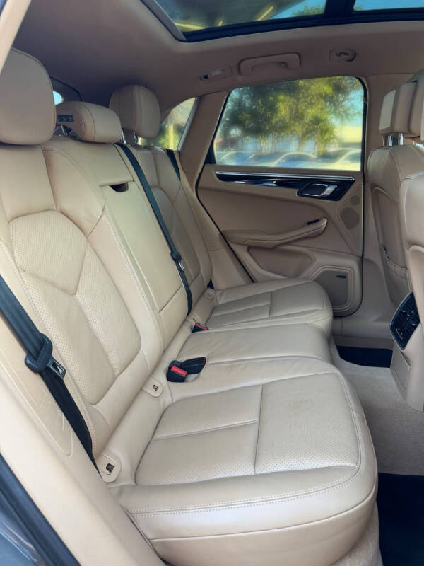 2016 Porsche Macan S