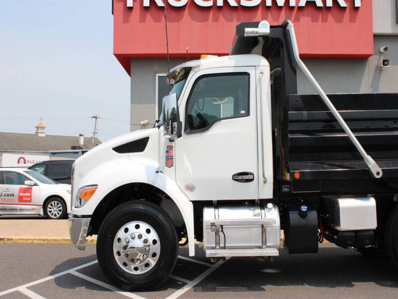 2025 Kenworth T280