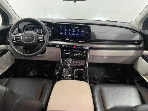 2024 Kia Carnival EX