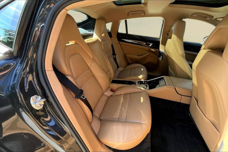 2018 Porsche Panamera