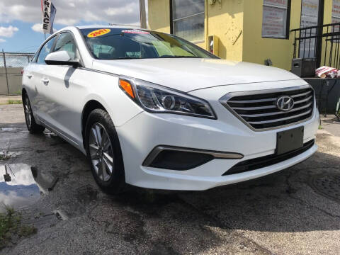 2017 Hyundai Sonata for sale at MIAMI AUTO LIQUIDATORS in Miami FL