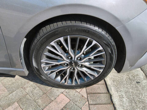 2023 Kia Forte GT-Line