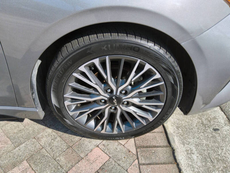 2023 Kia Forte GT-Line