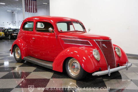 1937 Ford Tudor