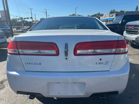 2010 Lincoln MKZ