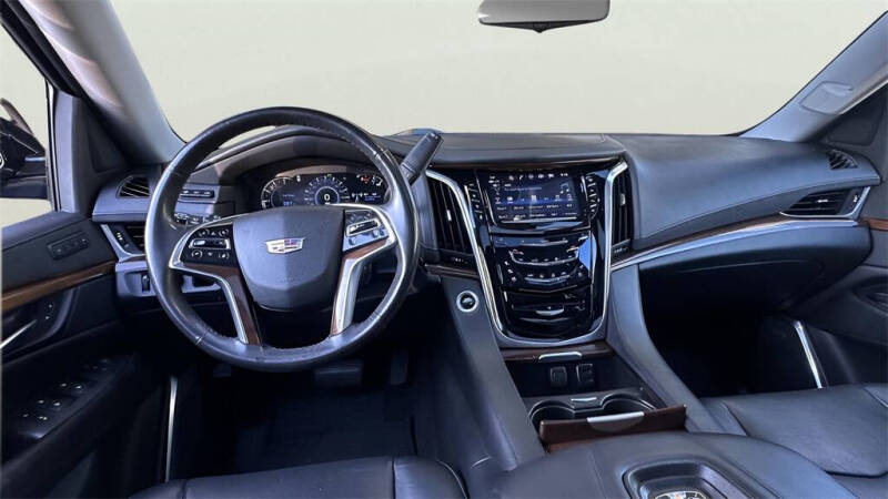 2020 Cadillac Escalade Luxury