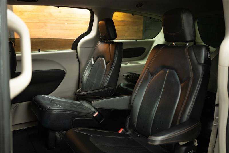 2019 Chrysler Pacifica Touring L