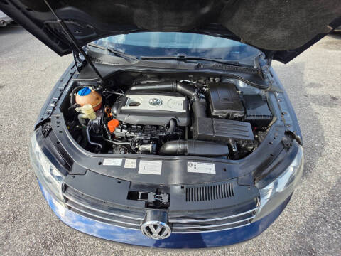 2012 Volkswagen Eos Executive SULEV
