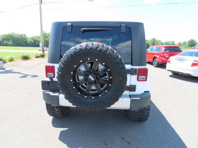 2014 Jeep Wrangler Unlimited for sale at Modern Automotive Group LLC in Lafayette, TN